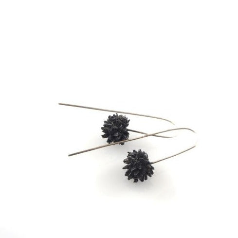 black buttongrass earrings by janine combes