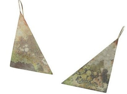 lichen earrings by janine combesl